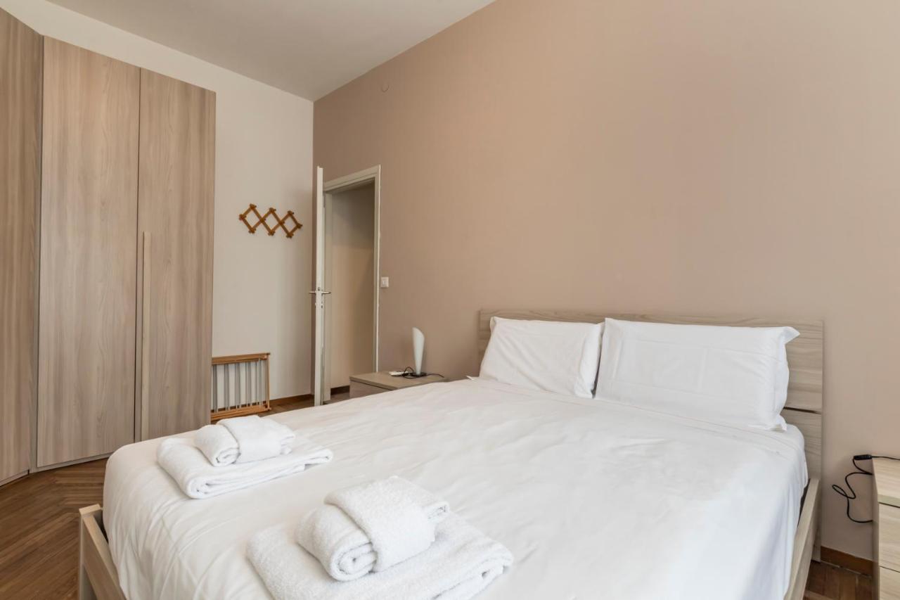 I Host Apartment - Giambellino 40 Милано Екстериор снимка