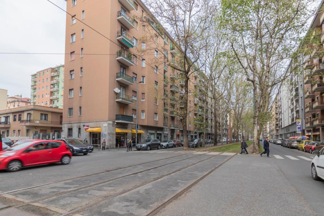 I Host Apartment - Giambellino 40 Милано Екстериор снимка