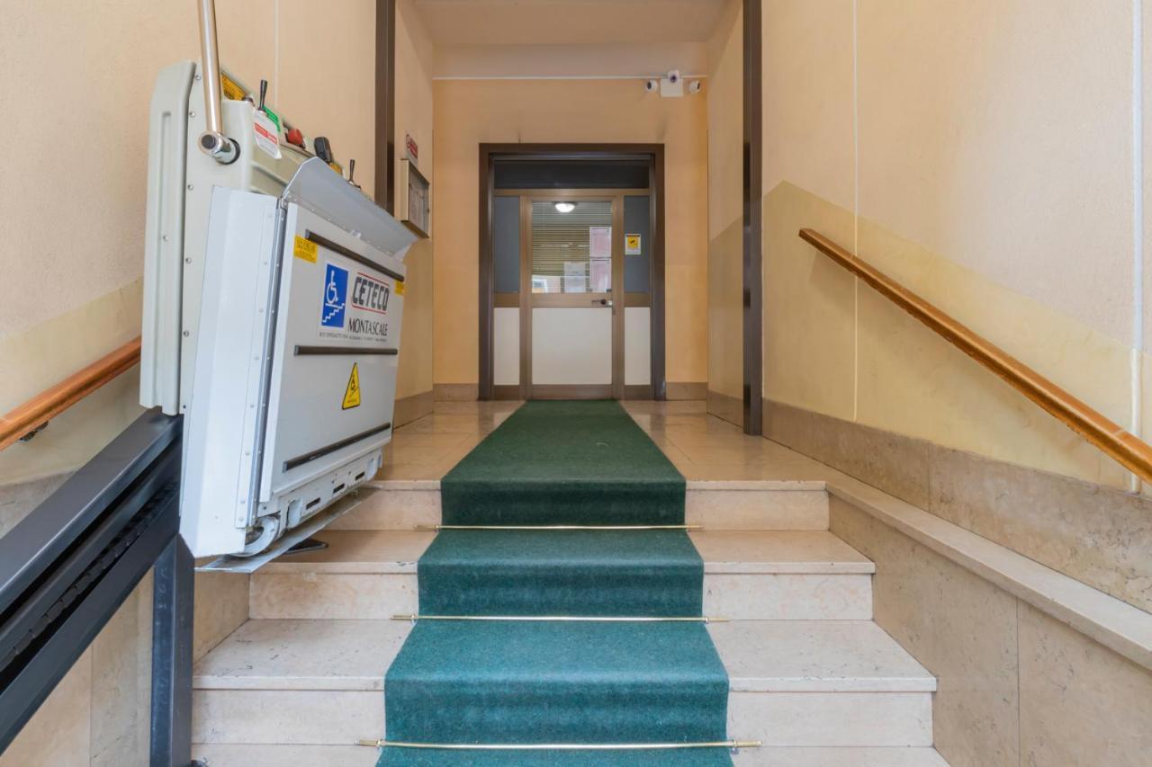 I Host Apartment - Giambellino 40 Милано Екстериор снимка